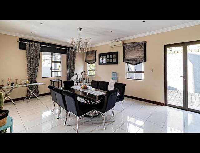 5 BEDROOM HOUSE FOR SALE IN WOODMEAD